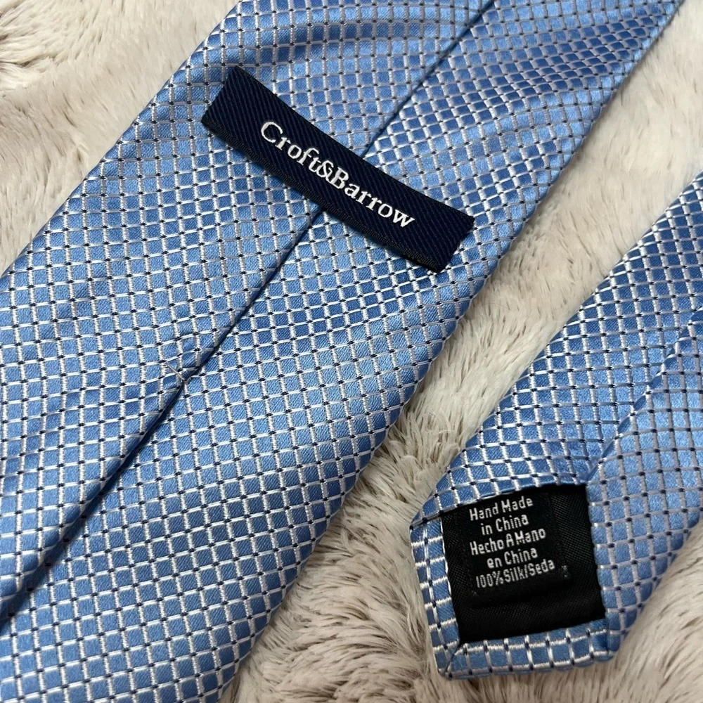 Blue Pattern Tie - Picture 3 of 3
